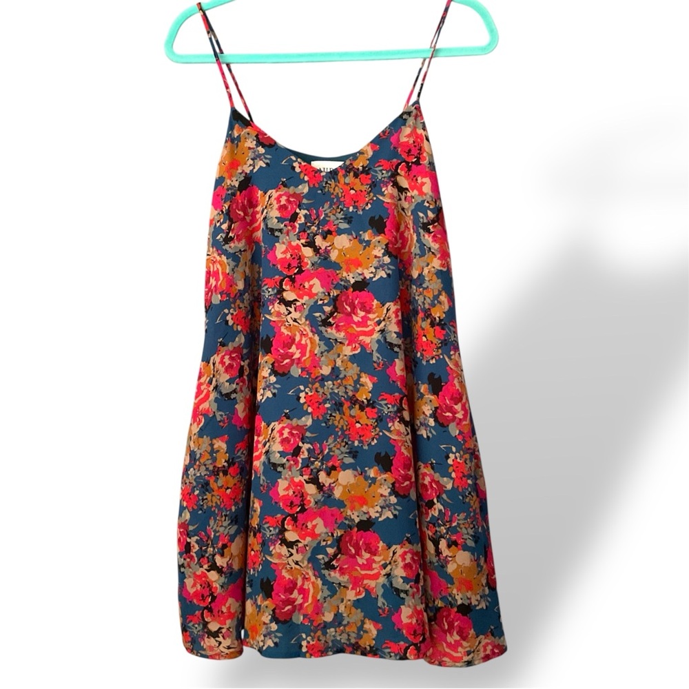 AURA Floral Mini Dress Sz Small sleeveless with pockets